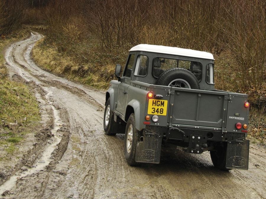  Land Rover Defender 90 Pickup 2007 года  (UK) (фото 2 из 8)